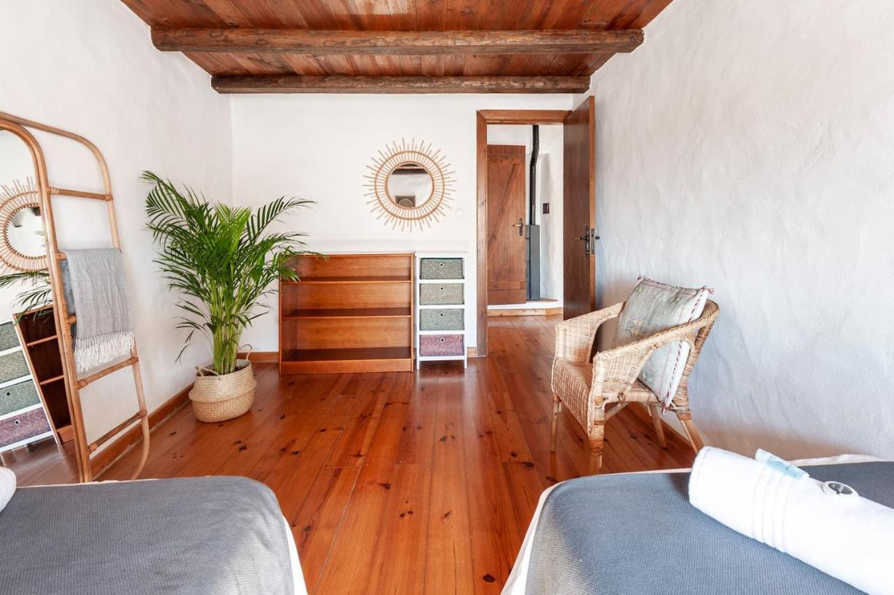 Oliveira Surf House Ericeira Villa Santo Isidoro Luaran gambar